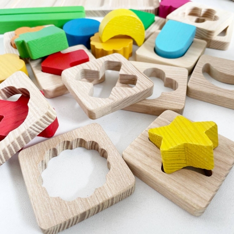 Детская развивающая игра с карточками задачами Цветные фигурки Logosvit