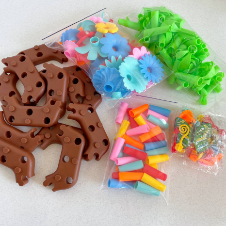 Дитячий конструктор Квітковий сад 148 деталей в коробці Y 0088