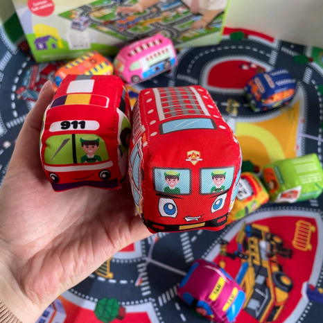 Фетровий дитячий килимок з м'якими машинками Транспорт