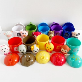 Розвиваюча гра - сортер, пальчиковий театр Тварини в кольорових будиночках 1143