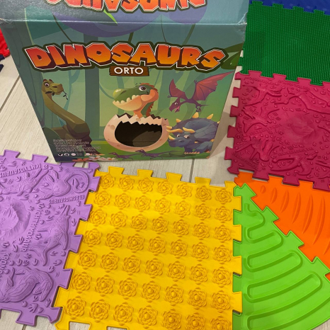 Килимок масажний Ортек Пазли Динозаври 8 квадратних елементів + 8 трикутників