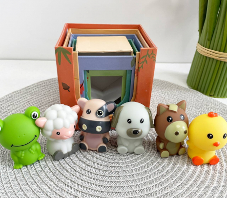 Розвиваючий сортер 6 тваринок, 6 кубиків, пальчиковий театр 1194