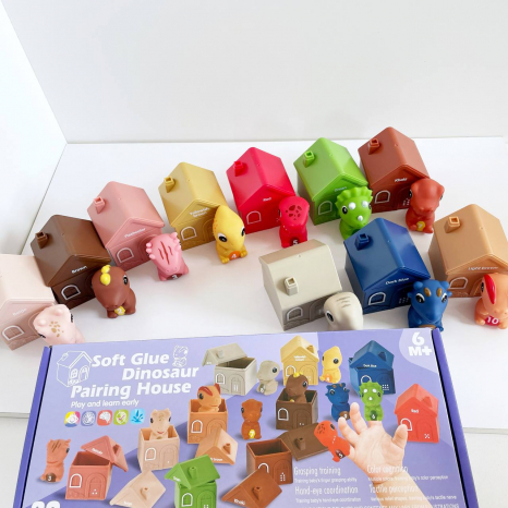 Дитяча розвиваюча гра - сортер Кольорові будиночки (пальчиковий театр) 10 тварин та 10 будиночків 1301