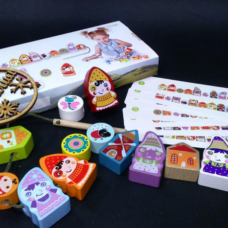 Деревянная игрушка Шнуровка Гномы Cubika (Левеня), 13654