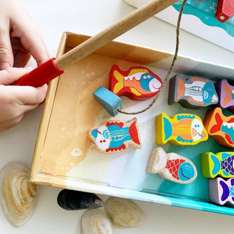 Дерев'яна іграшка Магнітна риболовля з 2-ма вудками Cubika (Левеня) 13739