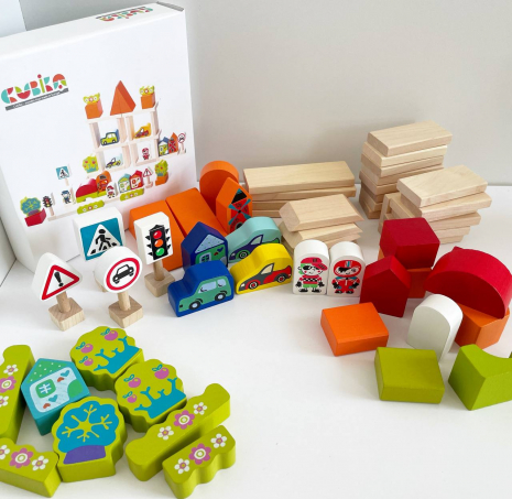 Дерев'яний конструктор Містечко для хлопчиків Cubika (Левеня) 13913