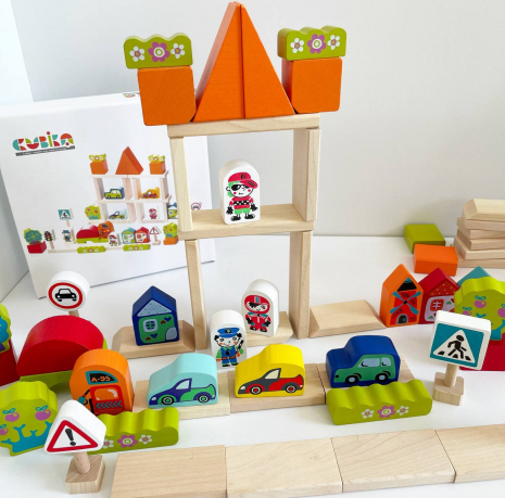 Дерев'яний конструктор Містечко для хлопчиків Cubika (Левеня) 13913