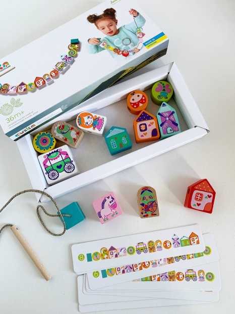 Дерев'яна іграшка Шнурівка Казкова Cubika (Левеня), 14309