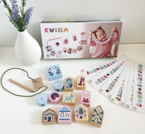 Дерев'яна іграшка шнурівка Казкова 2 Cubika 16013