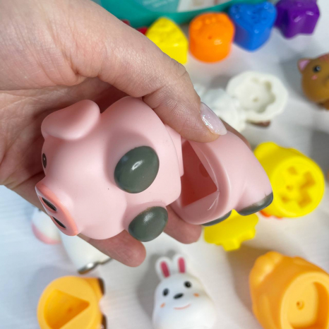 Логічна гра-сортер Тваринки-половинки у відрі 1371