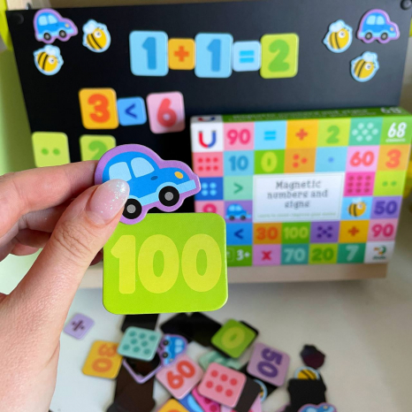 Магнітні цифри і знаки. Великий набір  Dodo 200274