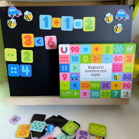 Магнітні цифри і знаки. Великий набір  Dodo 200274