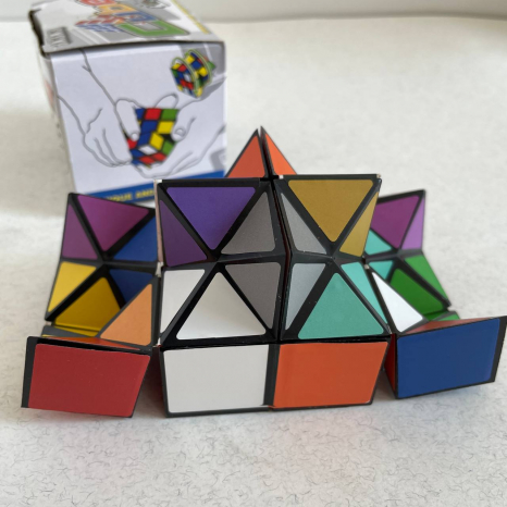 Магічний Кубик головоломка, 2024-38