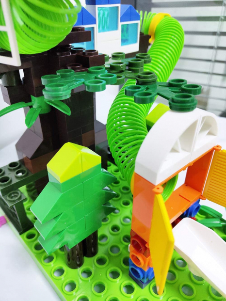 Конструктор з пружинками Rolling Funland, 191 деталь 202402 Geslle