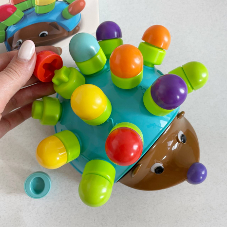 Розвиваючий логічний їжак 12 голочок з отворами геометричних фігур , 2152