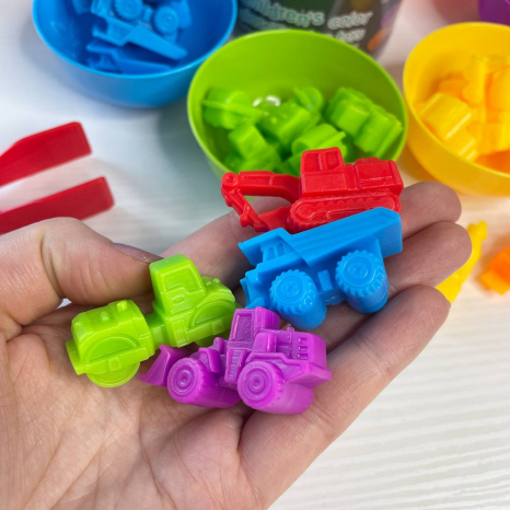 Логічна гра на сортування та вивчення кольорів Транспорт з мисочками та пінцетами