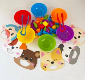 Логічна гра-сортер Нагодуй тваринку, 2 щипці, 6 тарілочок 2188-114