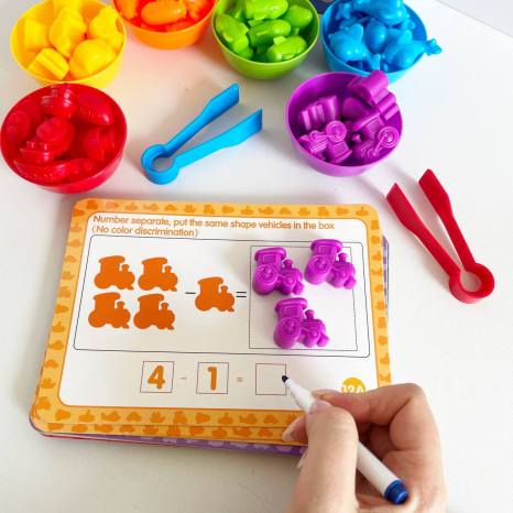 Логічна математична гра з картками із завданнями, гумові фігурки Транспорт, маркер “пиши-витирай” 2188-43