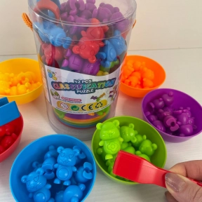 Набір для сортування (сортер) за методикою Монтессорі Кольорові мишенята з пінцетами та тарілочками, 2188-94