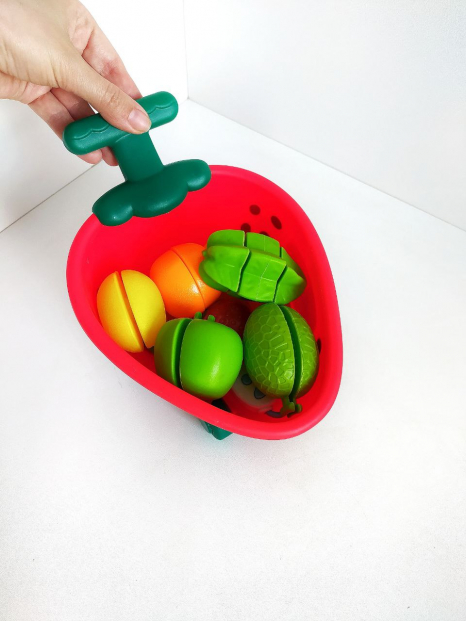 Візок з фруктами на липучках 2201 9 предметів (фрукти на липучці, ніж, тарілка)