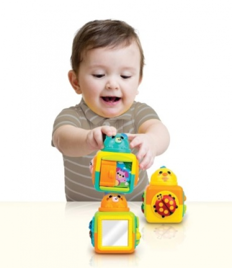 Кубики з рухливими деталями, дзеркалом, тріскачкою (3 шт. в наборі) 250112-NI