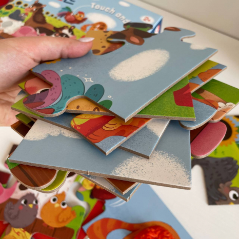 Картонные пазлы с тактильными элементами 20 элементов "За рулем трактора "Додо/Dodo 300658