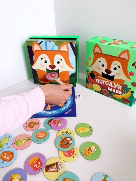 Настільна гра "Погодуй мене" -  лисичка розвиваюча Strateg 30347