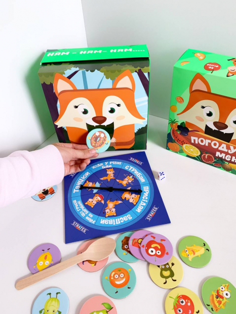 Настільна гра "Погодуй мене" -  лисичка розвиваюча Strateg 30347