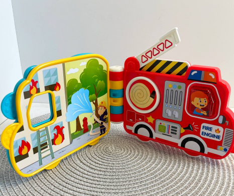 Розвиваюча книжка-авто з музичними світловими ефектами (озвуч. англ.)35886