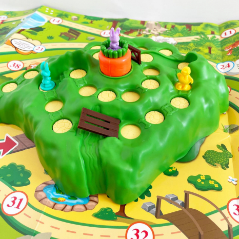 Дитяча настільна гра Морквяні перегони 39960 4FUN Game Club, 2 ігрових поля, 16 фігурок, картки