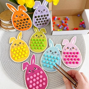 Набір із помпонами Великодні кролики, Poznavalka / Познавалка