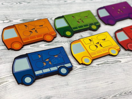 Дерев'яна гра Вантажівки фігурні Познавалка 44088200  Poznavalka