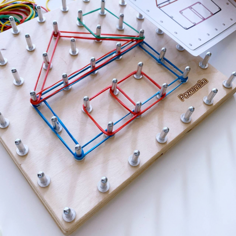 Математичний планшет (геоборд) 7 Х 7 кілочків Poznavalka. 44094600.