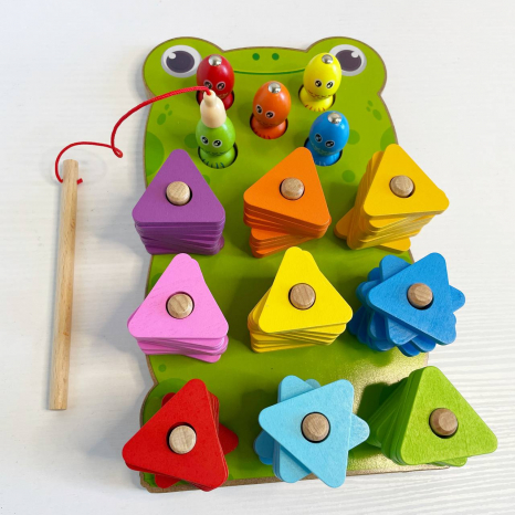 Дерев'яний розвиваючий сортер-рибалка Жабка 44120