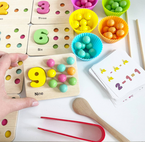 Логічна мозаїка із кульками Математика, набір для сортування C 54476