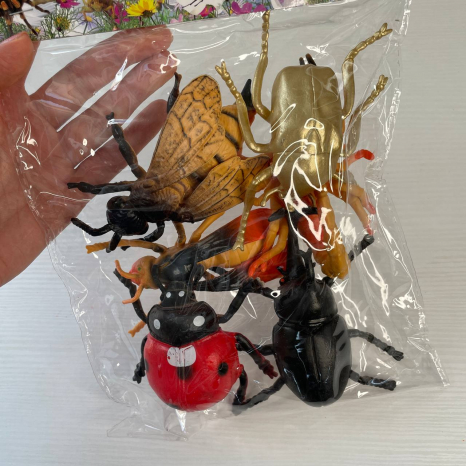 Фігурки жуки, 6шт. у пакеті 28*21 см, 559-478A