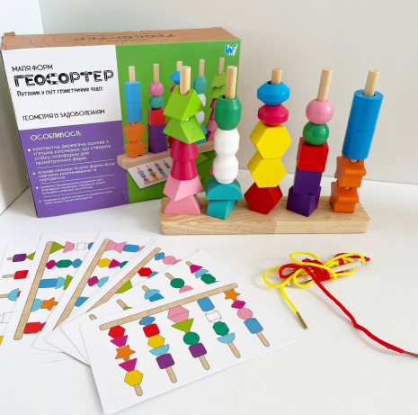 Логічна гра C 61445 WToys, пірамідка, шнурівка, 8 двосторонніх карток із завданнями, в коробці