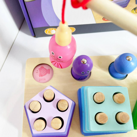 Деревянный геометрический сортер 3 в 1: магнитная рыбалка, геометрические фигурки, пчёлки, C 61692 