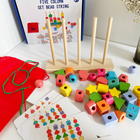 Дерев'яна пірамідка, шнурівка з картками завданнями C 62753