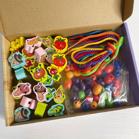 Дитяча дерев'яна шнурівка Овочі, 63732