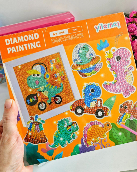 Набір для творчості алмазна мозаїка Діно з картиною рамкою, наліпки, 2 брелоки C 64274