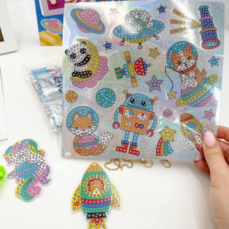 Набір для творчості алмазна мозаїка Космос з картиною рамкою, наліпки, 2 брелоки C 64274