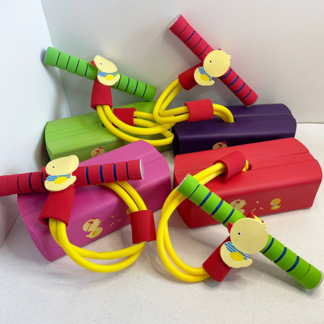 Дитячий джампінг з підсвіткою та пискавкою С 67938