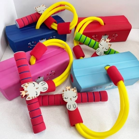 Дитячий джампінг з підсвіткою та пискавкою С 67942