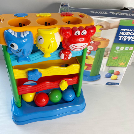 Дитяча розвиваюча гра Гірка з кульками зі звуковими тв світловими ефектами 7007-3 A : назви тварин, кумедні звуки, пісеньки, 3 гірки, 2 режими гучності