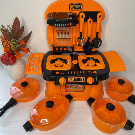 Набір іграшковго посуду з плитою "Cooking Plate with dishes" на 10 предметів в помаранчевий в коробці, 71771 Юніка