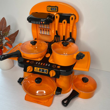 Набір іграшковго посуду з плитою "Cooking Plate with dishes" на 10 предметів в помаранчевий в коробці, 71771 Юніка