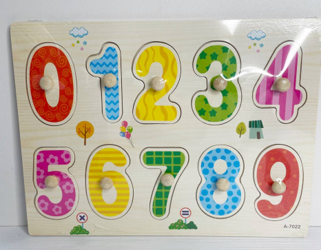 Дерев'яна рамка - вкладиш із ручками та дублюючим малюнком  Цифри