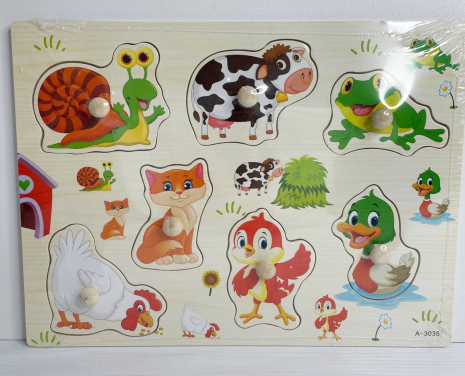 Дерев'яна рамка - вкладиш з ручками та дублюючим малюнком Тварини