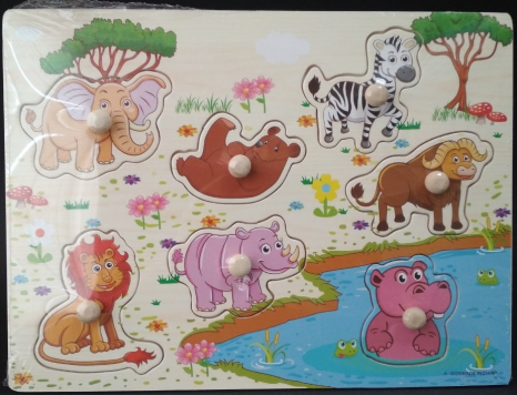 Дерев'яна рамка - вкладиш з ручками та дублюючим малюнком Тварини